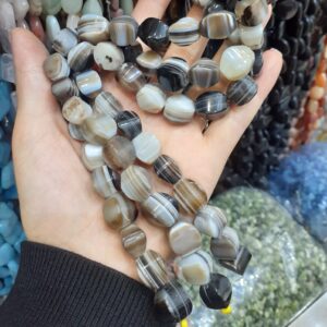 ریسه عقیق شکلی